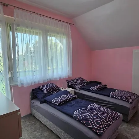 Maria 93 Holiday home Balatonmariafurdo